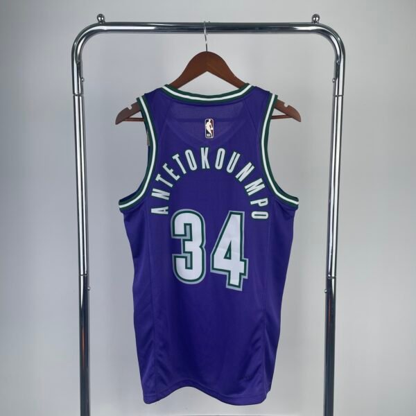 Milwaukee Bucks Classic Edition 22/23 - Giannis Antetokounmpo - Imagem 2