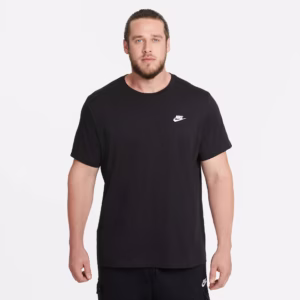 Camiseta Nike Sportswear Club - Preta